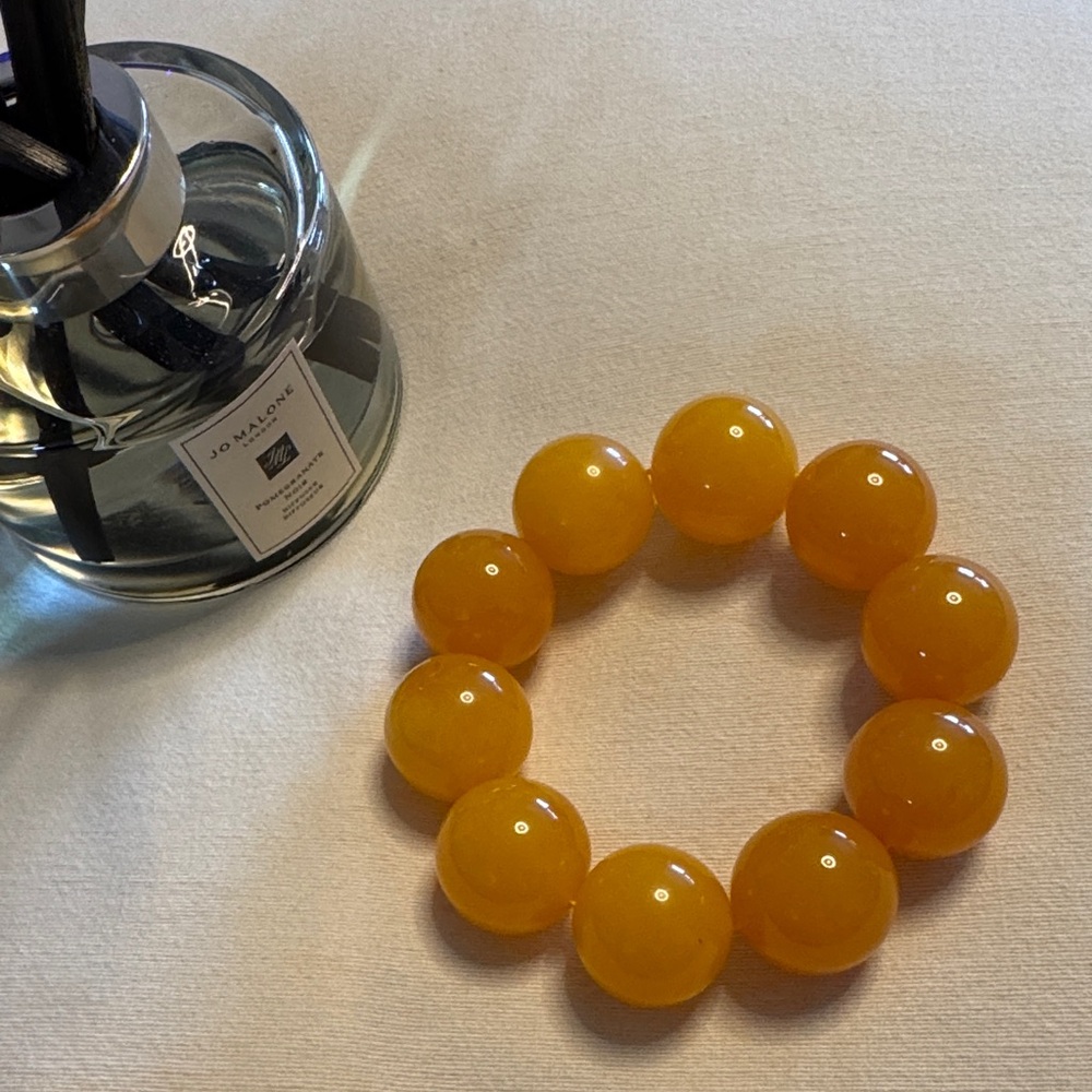 Amber - Color Beaded Bracelet